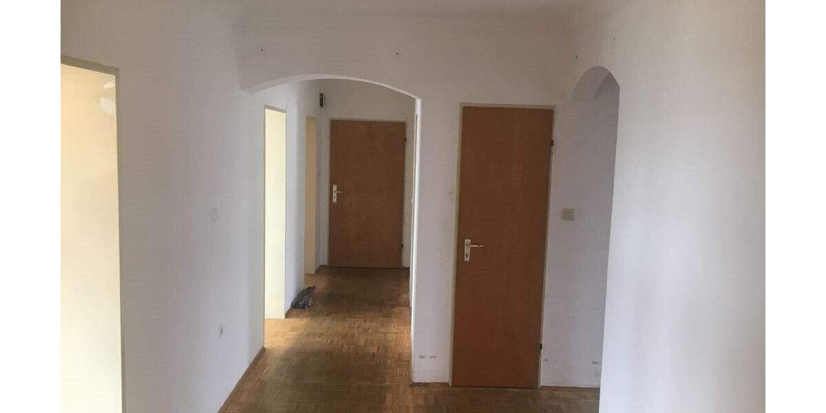 Etagenwohnung Bad Staffelstein Unterzettlitz - 4 Zimmer, 120 m&sup2;, 750&euro; | Angebot:25567846