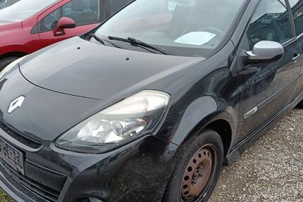 Renault Clio 180.000 km 2.900 &euro; ensdorf 66806