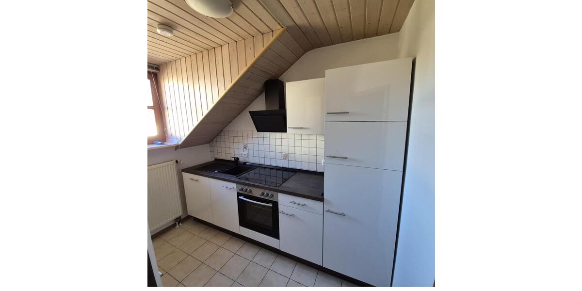 Dachgeschoßwohnung Maxhütte-Haidhof Haidhof - 2 Zimmer, 54 m&sup2;, 640&euro; | Angebot:26398528