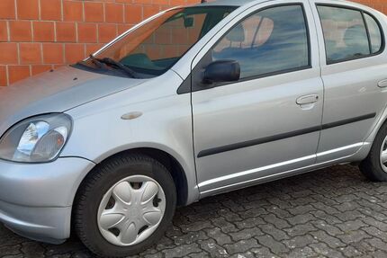 Toyota Yaris 100.000 km 3.450 &euro; Karlshöfen 27442