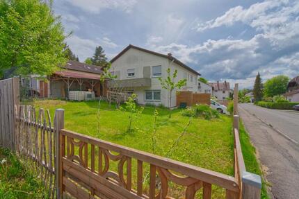 Viel Platz, viele Möglichkeiten – Zweifamilienhaus mit großem Grundstück in Bad Dürrheim - Haus Bad Dürrheim | Angebot:26733237