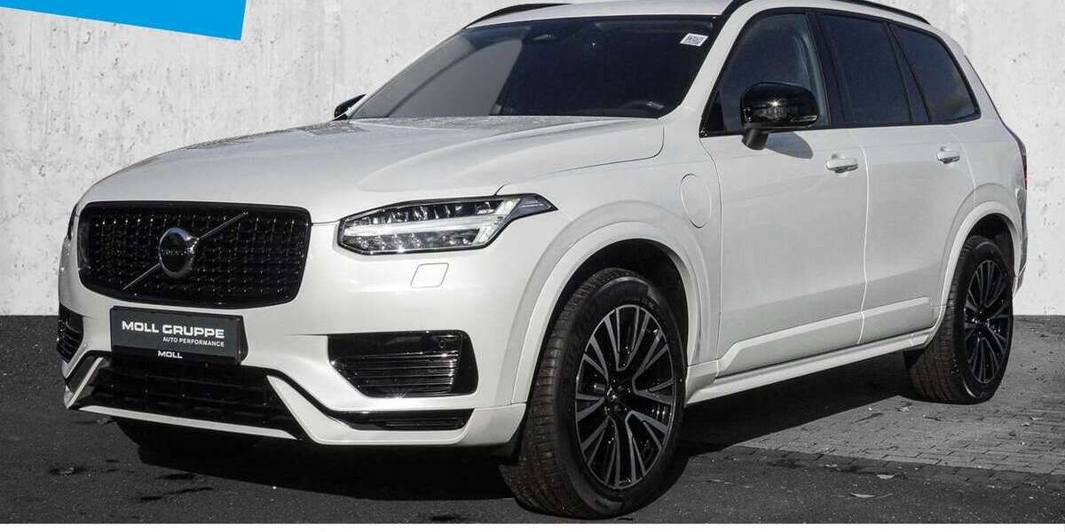 Volvo XC90 27.211 km 54.650 &euro; Düsseldorf 40474