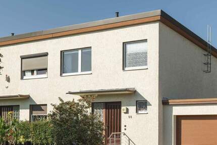 Endhaus + Westgarten + Garage + solide Substanz = Kostenbewusst durchstarten! 3 zimmer