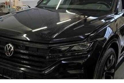 VW Touareg 57.442 km 56.990 &euro; Burghausen 84489