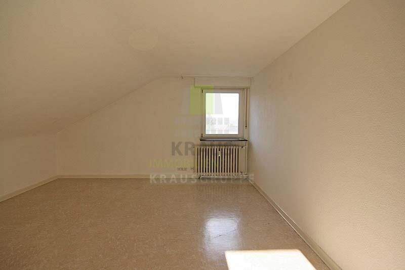 2,5-Zimmer-Wohnung im DG an ruhige Einzelperson zu vermieten - ideal für Pendler! 2 zimmer