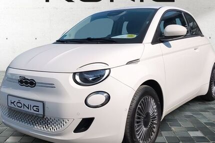 Fiat 500e 7.782 km 24.897 &euro; Hoppegarten 15366