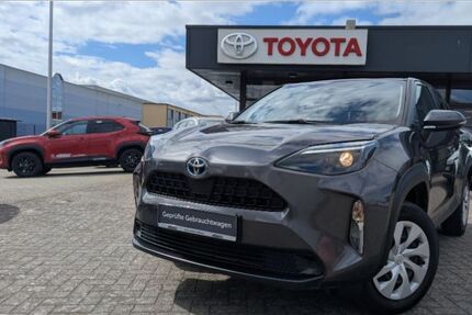Toyota Yaris Cross 30.441 km 22.790 &euro; Sulingen 27232