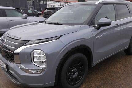 Mitsubishi Outlander 9.850 km 48.980 &euro; Sömmerda 99610