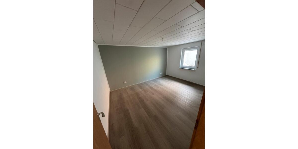 Erdgeschoßwohnung Grasellenbach - 4 Zimmer, 92 m&sup2;, 1.190&euro; | Angebot:26312772