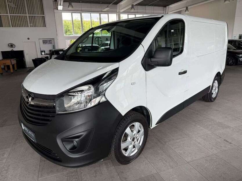 Opel Vivaro 121.000 km 12.950 € Paderborn 33106