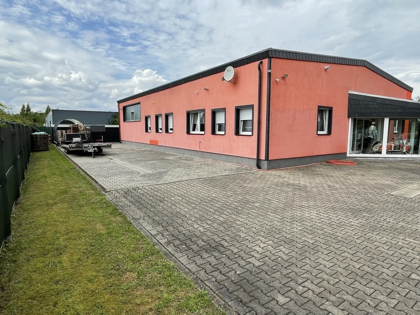 Traumhaftes Anwesen! modernes Wohnen und Arbeiten mit Pool, EinliegerWohnung, Werkstatt und mehr