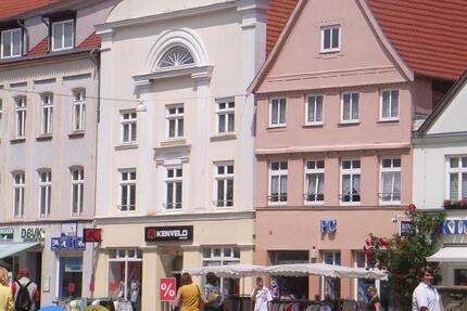 Wohnung Güstrow - 2 Zimmer, 76 m&sup2;, 508&euro; | Angebot:25364658