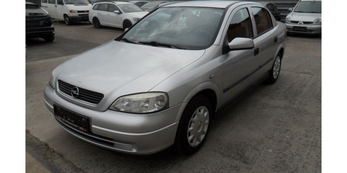 Opel Astra 133.826 km 2.700 &euro; Langenselbold 63505