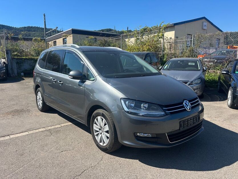 VW Sharan 297.500 km 8.900 € Trier 54294