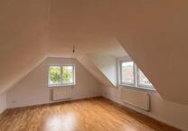 3 Zimmer DG Wohnung