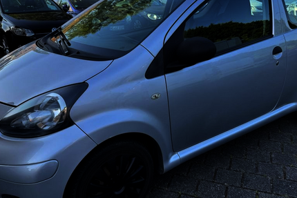 Toyota Aygo (X) 78.000 km 4.499 &euro; Neuss 41462