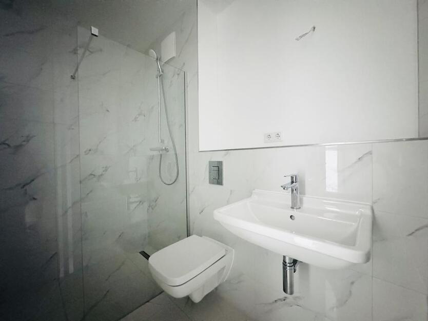 Neubau-3-Zimmer-Wohnung mit Terrasse – Exklusiv, 5 Jahre Mietdauer zimmer