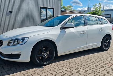 Volvo V60 106.400 km 10.985 &euro; Pinneberg 25421