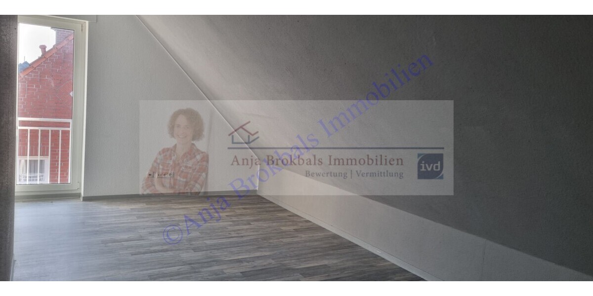 Platz für Auto und Motorrad: DHH, gr. Garage, ruhige Innenstadtlage - provisionsfrei für Käufer in Gütersloh - Doppelhaushälfte Gütersloh | Angebot:26794429
