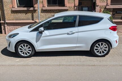Ford Fiesta 98.000 km 8.999 &euro; Pfinztal 76327