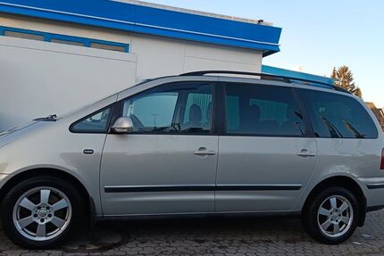 VW Sharan 254.220 km 3.900 &euro; Braunschweig 38104