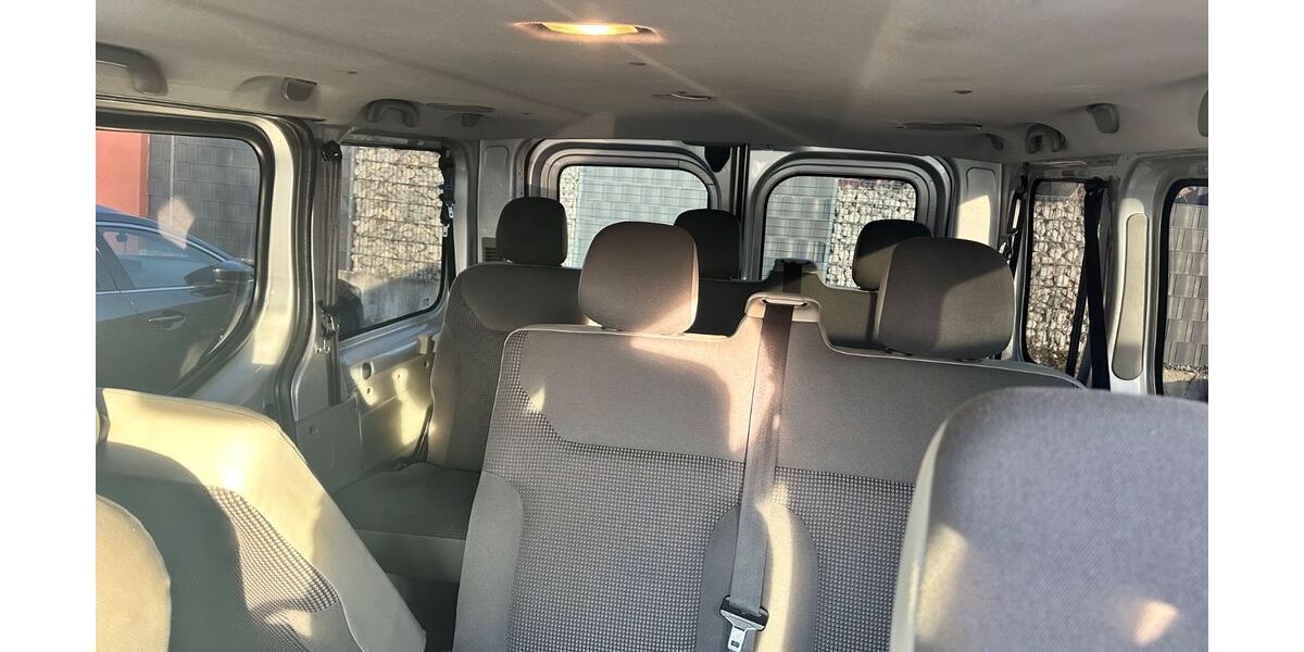 Opel Vivaro 190.000 km 6.800 &euro; Büdingen 63654