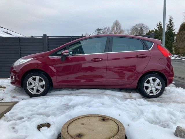 Ford Fiesta 135.000 km 2.990 &euro; Gladenbach 35075