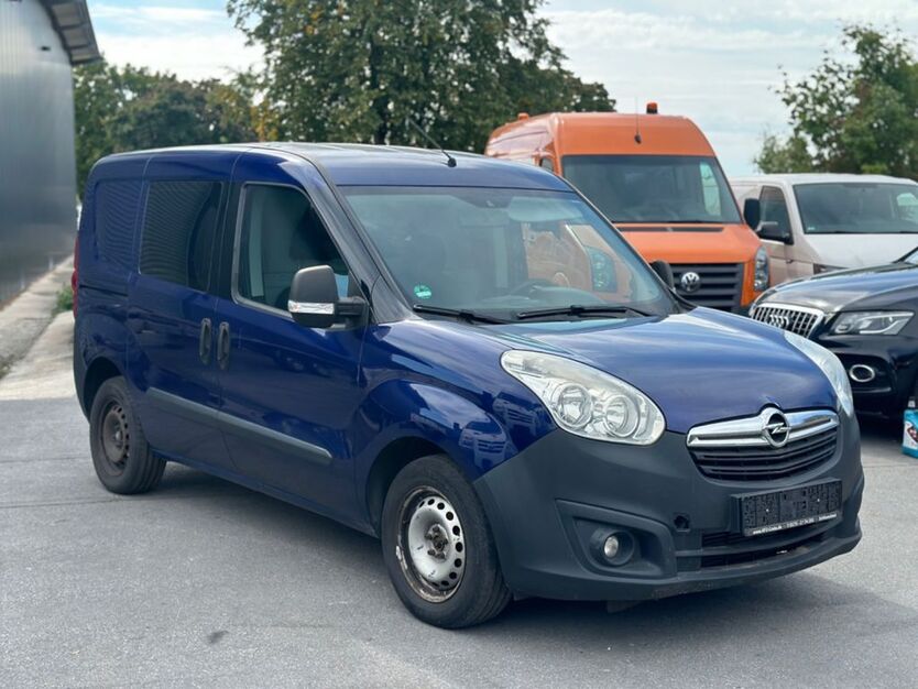 Opel Combo 359.000 km 2.999 € Bad sassendorf 59505
