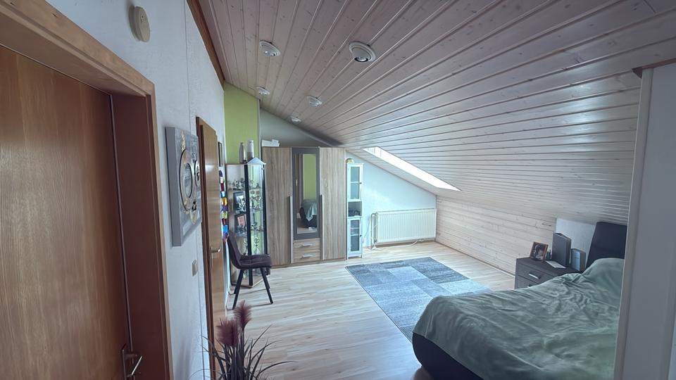 Reihenhaus Aldingen - 6 Zimmer, 170 m&sup2;, 410.000&euro; | Angebot:26483085