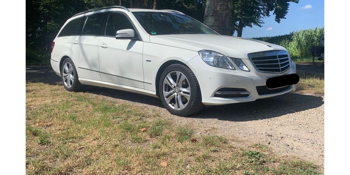 Mercedes-Benz E 220 282.000 km 7.599 &euro; Südlohn 46354