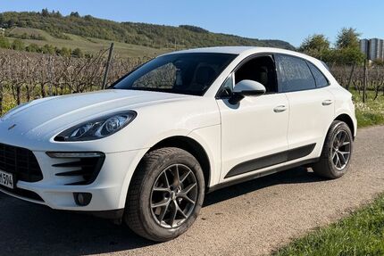 Porsche Macan 162.000 km 28.500 &euro; Wintrich 54487