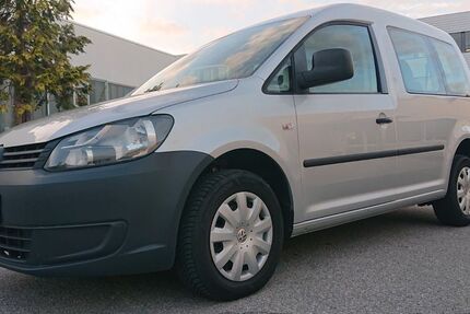 VW Caddy 278.000 km 3.950 &euro; München 81671