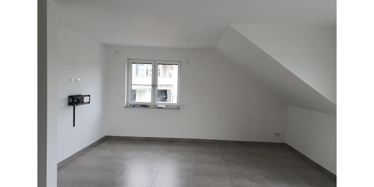 Moderne Dachgeschosswohnung mit sonniger Dachterrasse 2 zimmer