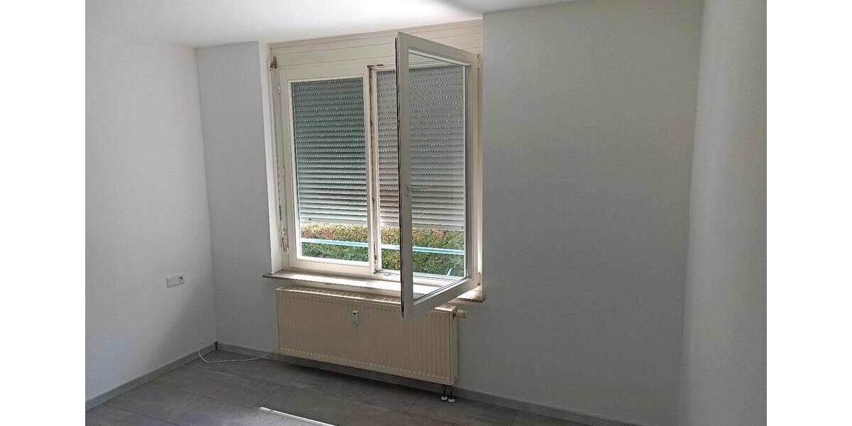 2 Zimmer Wohnung mit Balkon incl Küche und Stellplatz 2 zimmer