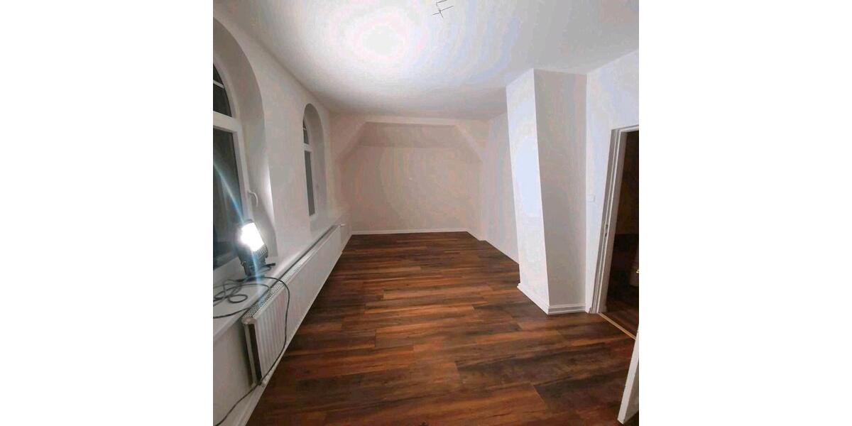 Villa Schleswig - 6 Zimmer, 170 m&sup2;, 1.595&euro; | Angebot:26401097