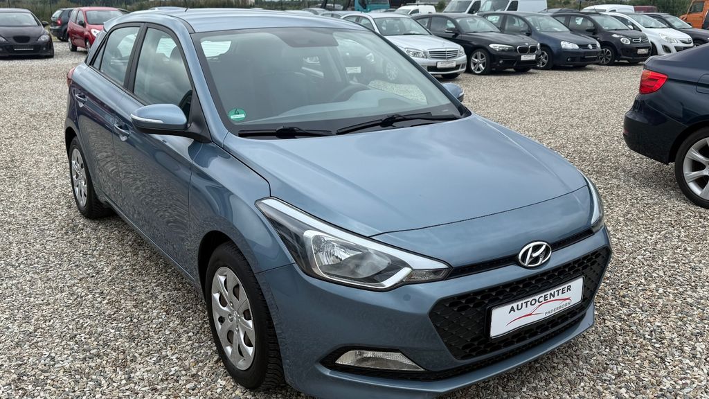 Hyundai i20 110.000 km 7.400 € Paderborn 33106