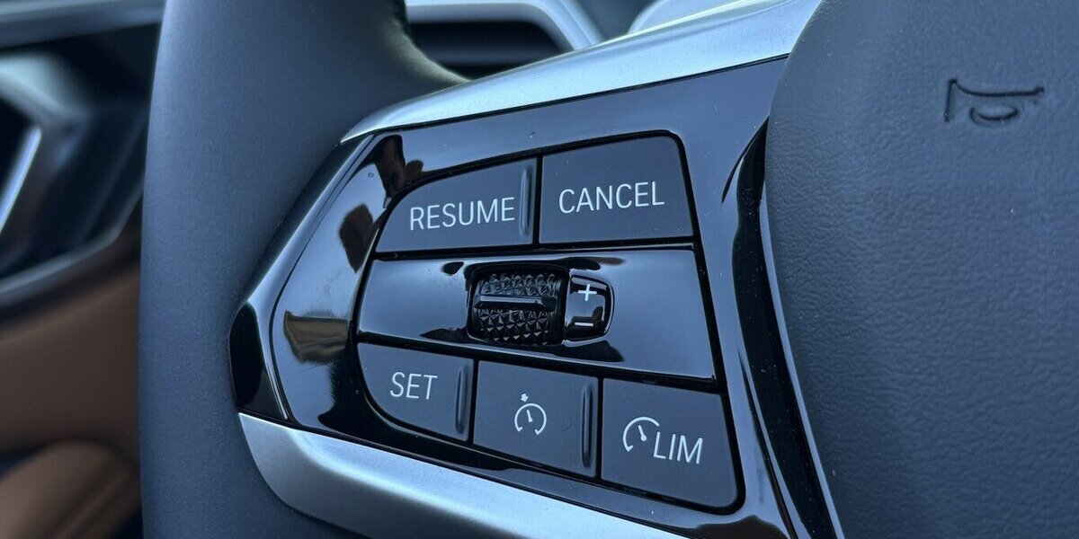 BMW 420i Cabrio 360°/MEMORY/LENKHZ/DAB/NAVI/1.HAND 3.721 km 48.900 &euro; Villingen-Schwenningen 78054