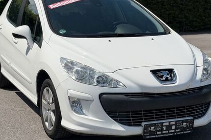 Peugeot 308 123.745 km 5.999 &euro; Wuppertal 42389