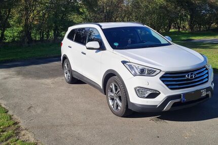 Hyundai Grand Santa Fe 173.000 km 17.300 &euro; Achim 28832