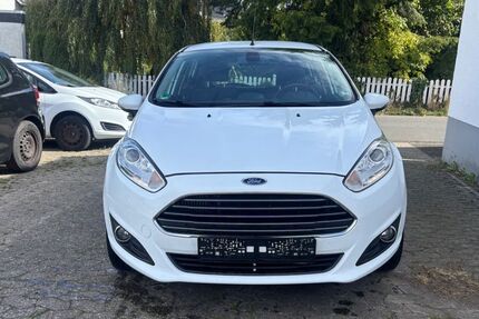 Ford Fiesta 186.398 km 4.900 &euro; Müllenbach 53520