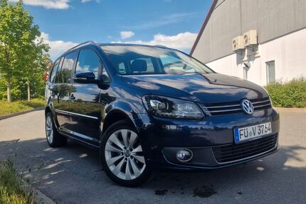 VW Touran 183.000 km 11.599 € veitsbronn 90587