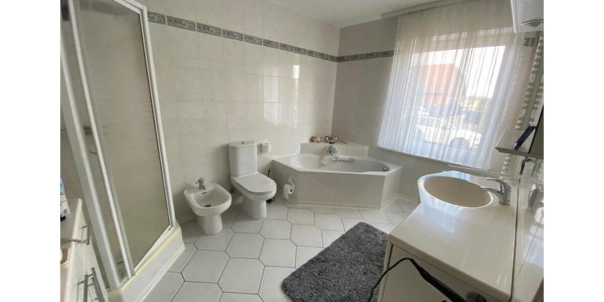 Einfamilienhaus Rühen - 6 Zimmer, 216 m&sup2;, 497.000&euro; | Angebot:25377847