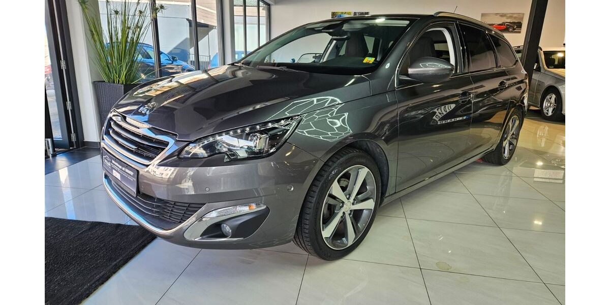 Peugeot 308 129.779 km 7.999 &euro; Altena 58762