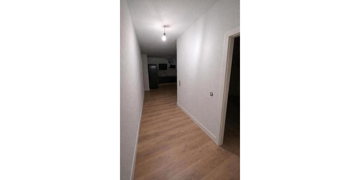 Bad Bergzabern neu renovierte 2 Zi WG. 3 zimmer