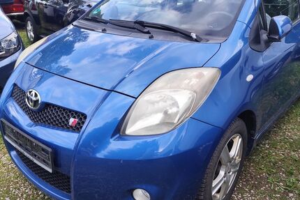 Toyota Yaris 160.000 km 2.450 &euro; Freilassing 83395