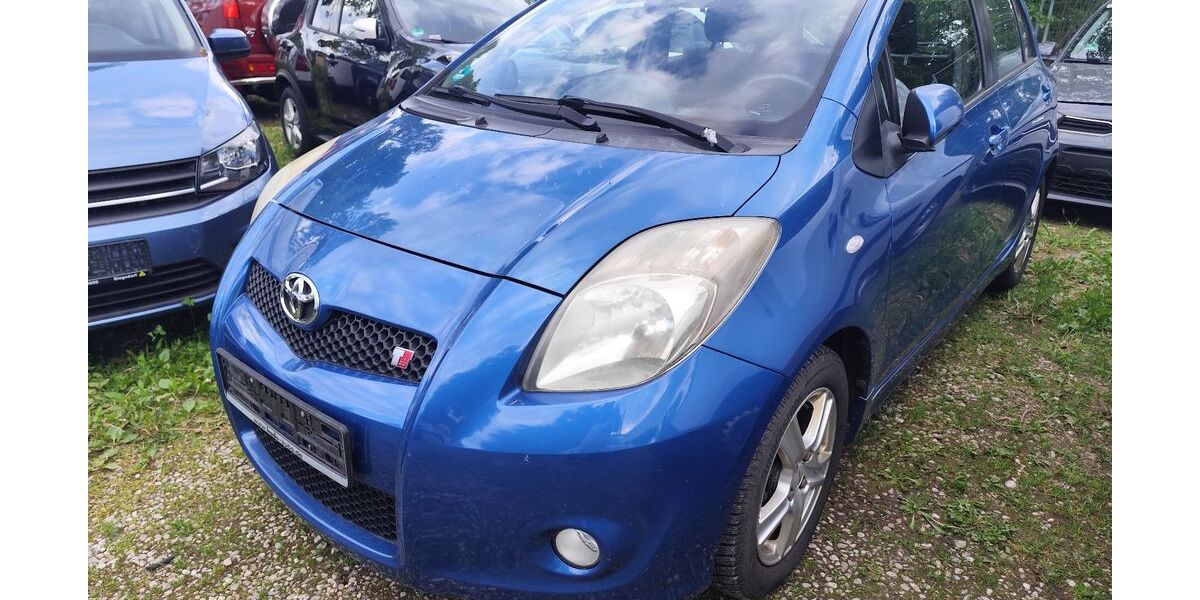 Toyota Yaris 160.000 km 2.450 &euro; Freilassing 83395