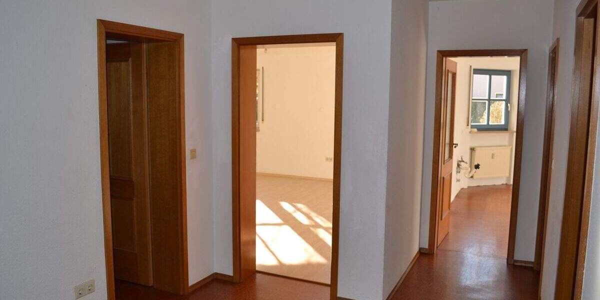 Etagenwohnung Gunzenhausen - 4 Zimmer, 103 m&sup2;, 312.000&euro; | Angebot:25896642