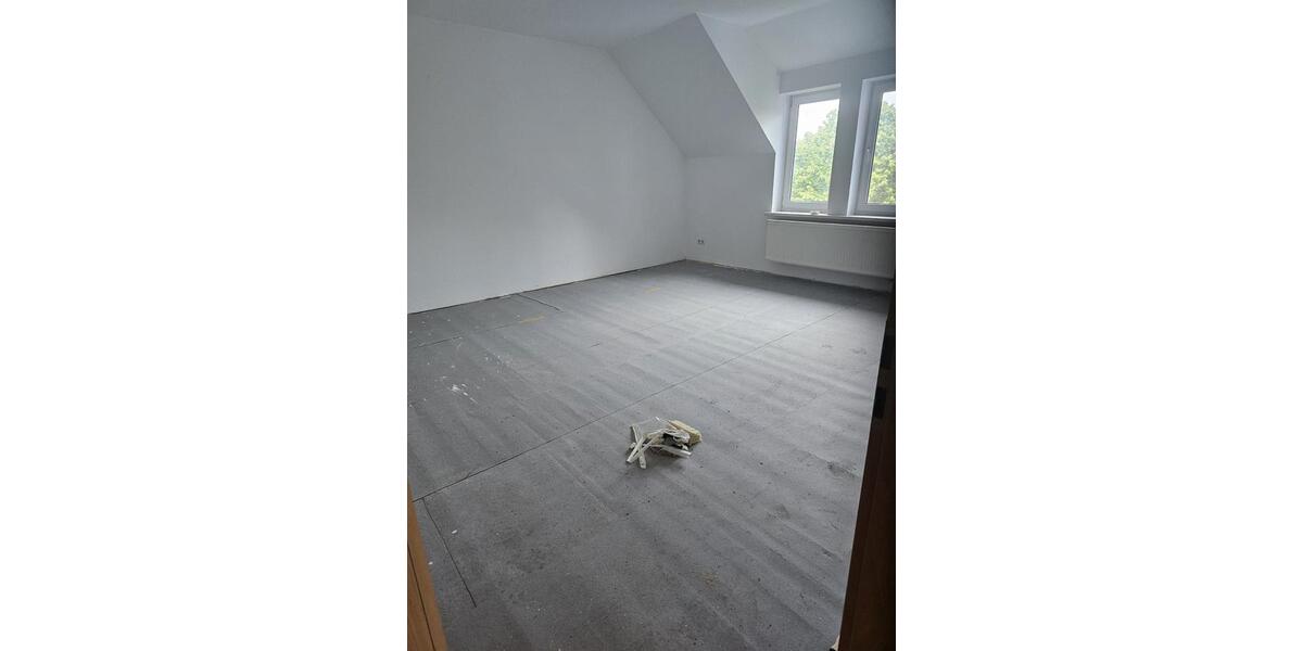 Etagenwohnung Gronau (Leine) - 4 Zimmer, 151 m&sup2;, 1.300&euro; | Angebot:26507162