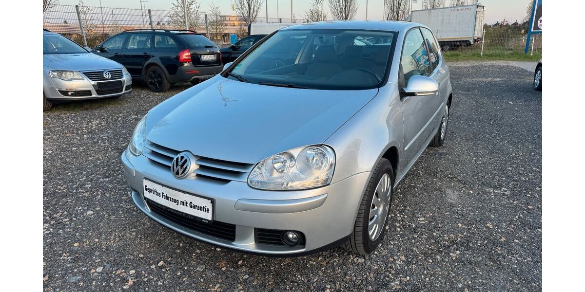 VW Golf 180.000 km 3.999 &euro; Görlitz 02826