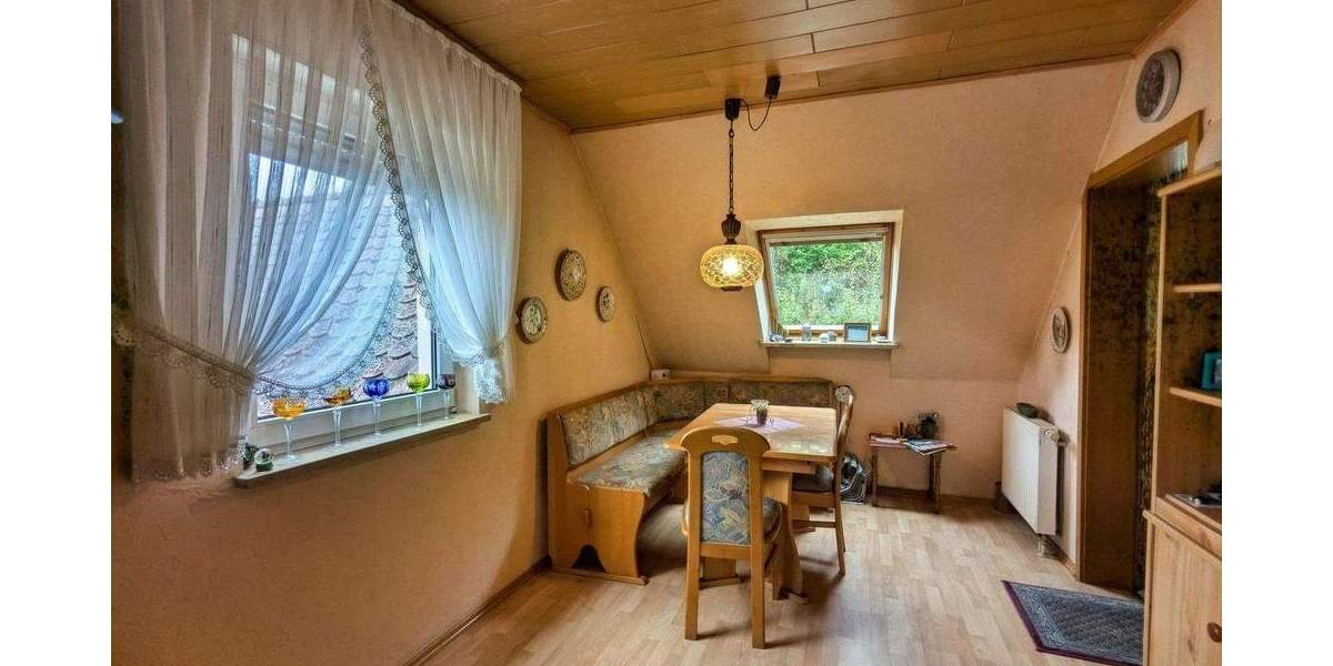 Mehrfamilienhaus, Wohnhaus Roßtal - 7 Zimmer, 183 m&sup2;, 555.000&euro; | Angebot:25676921